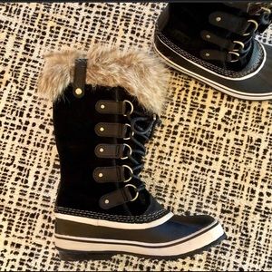 Sorel Boots-Black